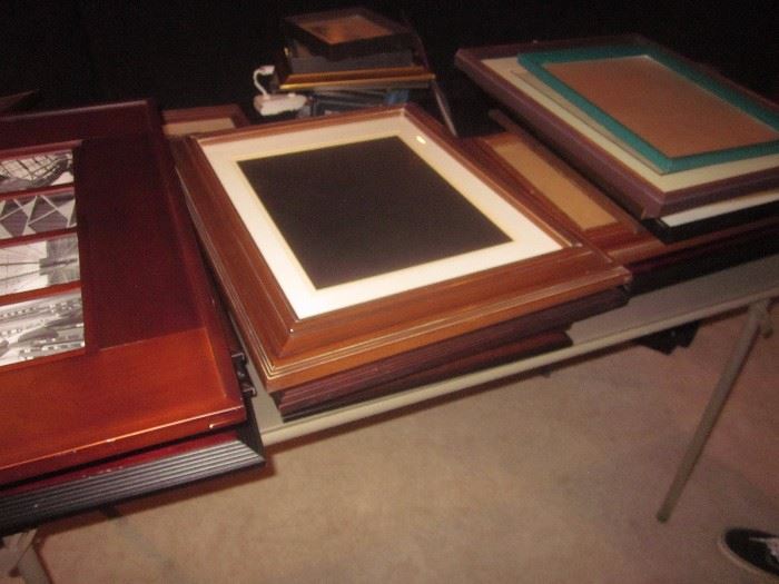 picture frames 