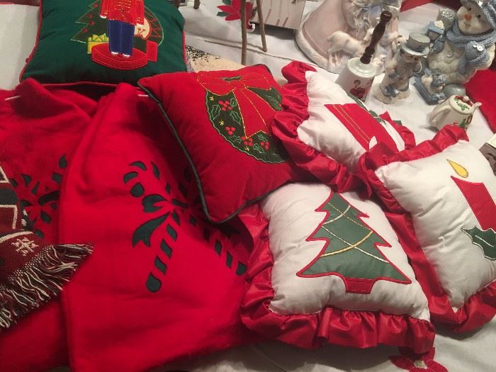 Holiday accent pillows.