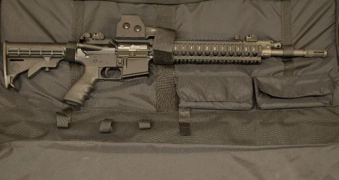 Ruger SR556 FB Rifle 5.56mm Nato.with EOTech Holographic laser model 518