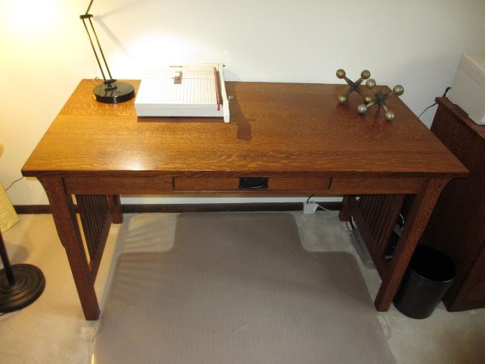 Amish made desk, large "jacks"