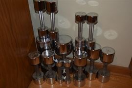 Nice selection of hand weights. 30lbs-3lbs