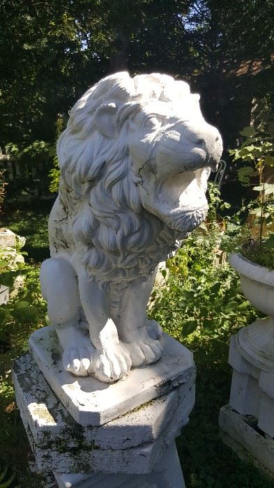 Gorgeous Yard Decor. Cement Lion Statue