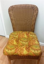 wicker chairs with cushions