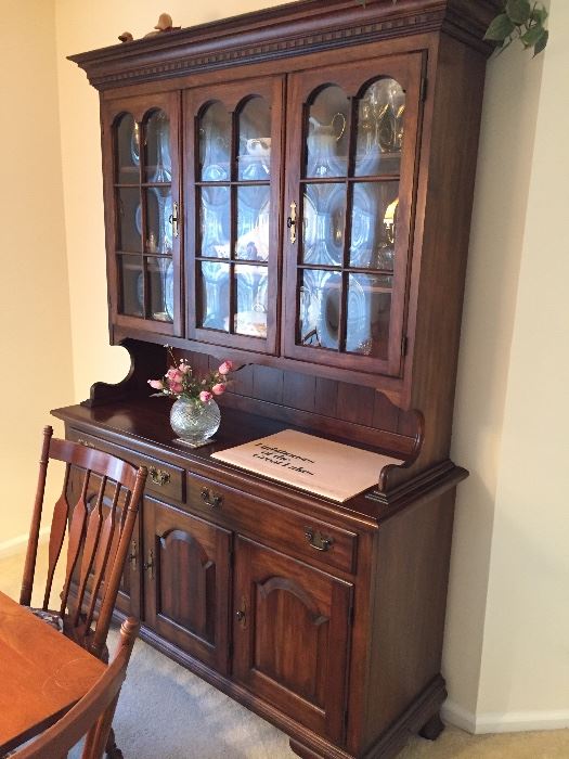 TWO SISTERS ESTATE SALE in Toms River, NJ starts on 9/23/2016