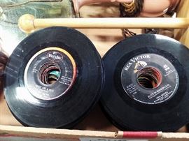Here's a flashback! Artists include Neil Sedaka, Nancy Sinatra, Dusty Springfield, Little Anthony, Box Tops, Chuck Berry, Cher, Marvin Gaye, Frankie Valli, Temptations, Chubby Checker, 4 Seasons, Beach Boys, Connie Francis, Supremes, and plenty of one hit wonders! You can spin them all if you win this lot.
