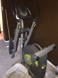 PROFORM 850 ELLIPTICAL