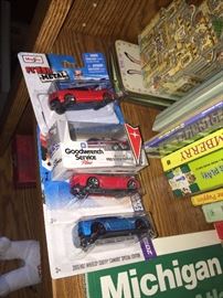SMALL MODEL CARS