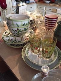 GLASSWARE AND KITCHENWARE