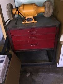 VINTAGE TOOLBOX