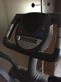 PROFORM 850 ELLIPTICAL