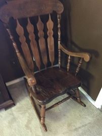 ROCKING CHAIRS