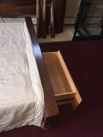 CHERRY WOOD QUEEN SIZE BED WITH DRAWERS