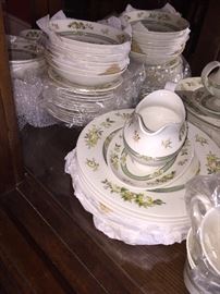 ROYAL DOULTON TONKIN CHINA SET WITH RARE PIECES