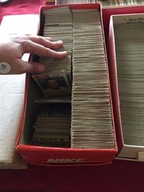 1970S AND 1980S BASEBALL CARDS