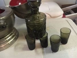 KNIGHT HELMET DECANTER SET