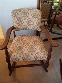 Rocker in brocade fabic