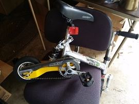 mini bike Motiv, office chair