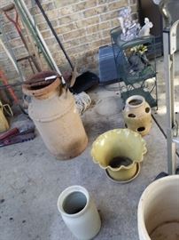 old milk can, outdoor decor