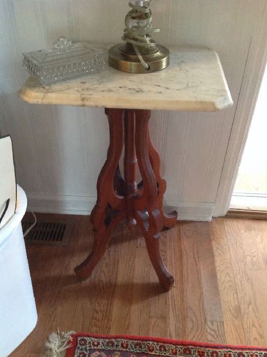 Marble top accent table $ 80.00
