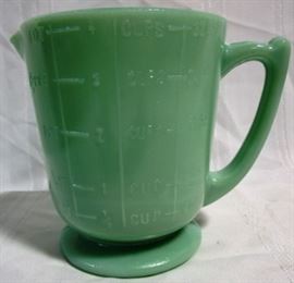 Jadeite 4 cup measure