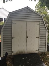 Like new shed, only 2 years old, vinyl siding, excellent conditon