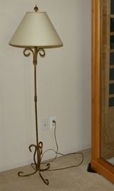 Floor lamp