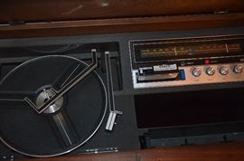 Turntable/8 Track and Radio in Console