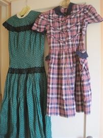 VINTAGE WOMENS CLOTHING
