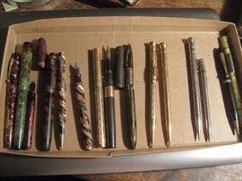VINTAGE FOUNTAIN PENS