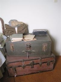 VINTAGE TRUNKS
