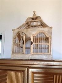 Decorative birdhouse