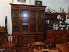 Retro China Cabinet