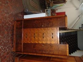 Deco Armoire