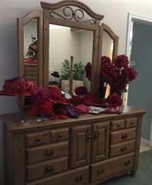Palliser Queen Bedroom Suite: Dresser w/ 3-Part Mirror, Highboy/Wardrobe, Bed Frame, 2 Nightstands