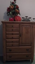 Palliser Queen Bedroom Suite: Dresser w/ 3-Part Mirror, Highboy/Wardrobe, Bed Frame, 2 Nightstands