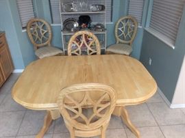 Dining Table w Built-in Extension, 4 Chairs