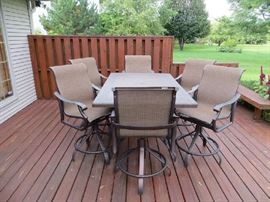 Village Green Patio Set