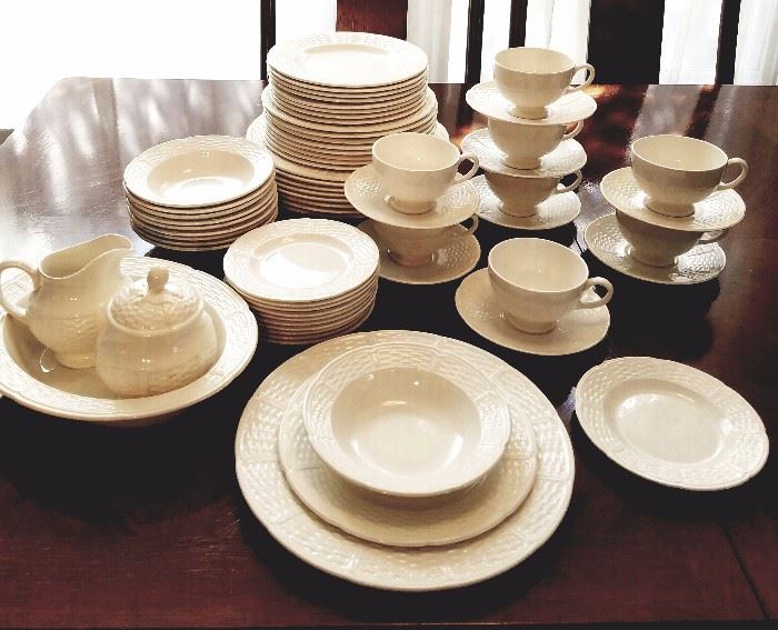 Wedgwood "Willow Weave" pattern 8 (6pc) place settings. With additional serving bowl and sugar and creamer.