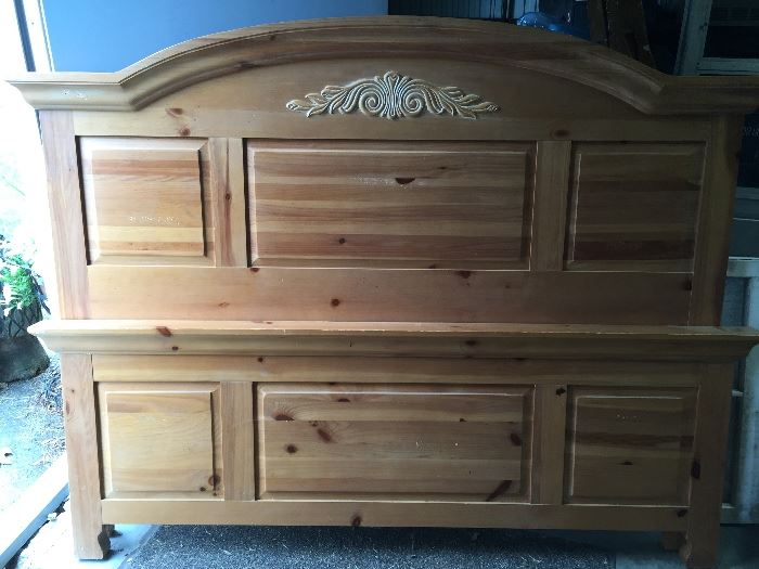 Broyhill Queen bed headboard and footboard is set with triple dresser