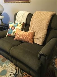 Like new loveseat with reclining seats 