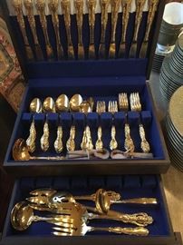 Set of gold flatware 