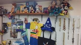 1950 PEANUTS COSTUME. FANTASIA HAT AND BAG COSTUME