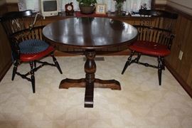 Round Pedestal Table