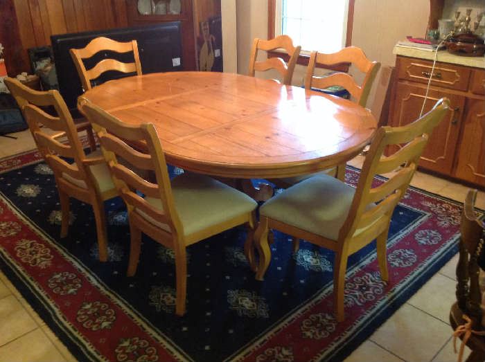 Dining Table / 6 Chairs - $ 350.00