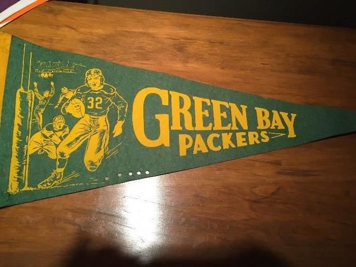 SOLD-------Green Bay Packers  Vintage pennant $20.00 **BUY IT NOW PAYPAL *** LOT#377