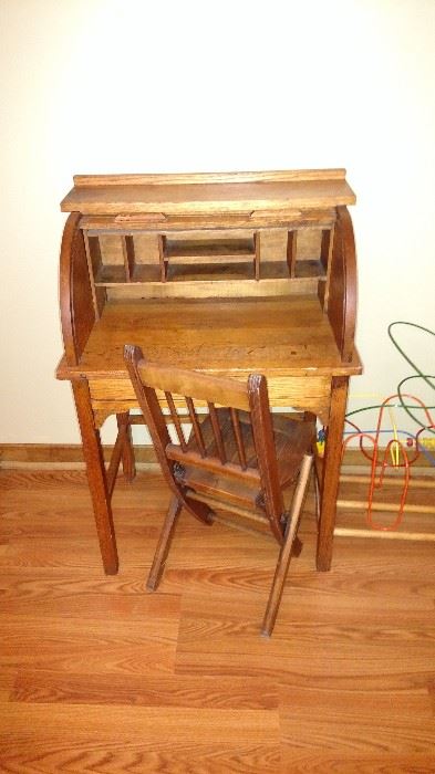 Childs desk and chair