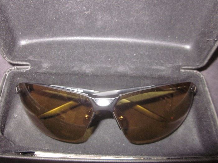 Neox Transitions, Calloway sunglasses 