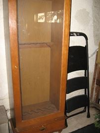 Gun cabinet