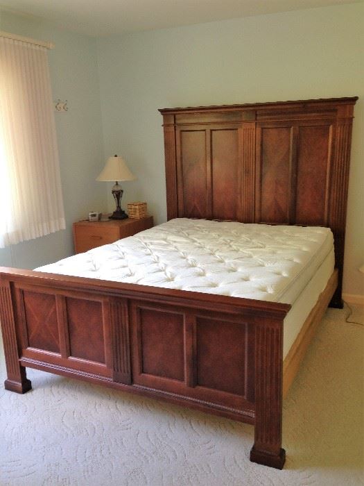 beautiful queen bed with memory foam mattress