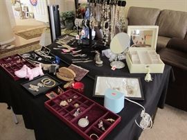 Several pieces of Costume Jewelry. 